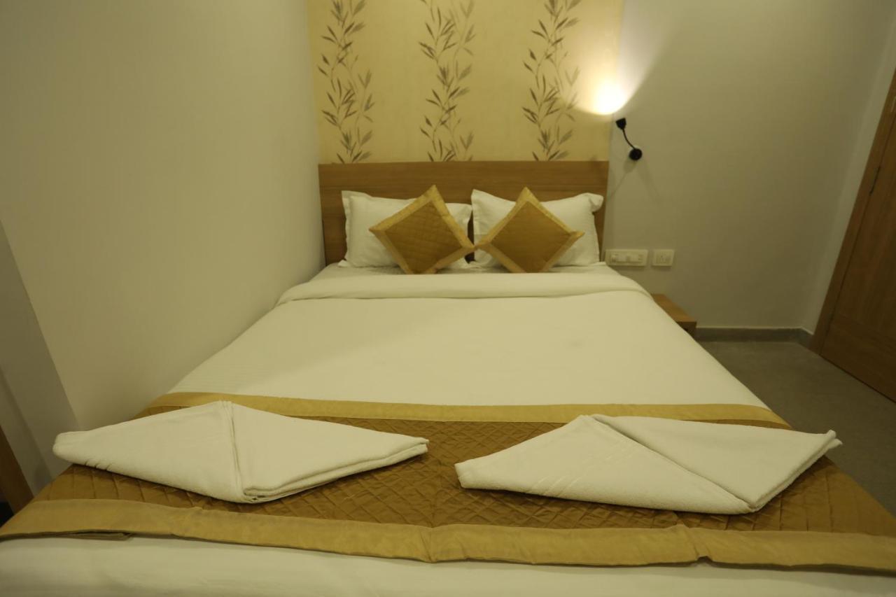 Vips Hotel Olive Sziliguri Kültér fotó